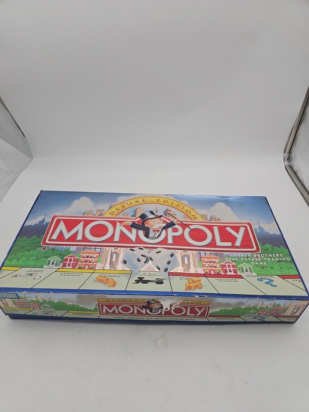 VINTAGE Monopoly Deluxe Edition COMPLETE Parker Brothers 1995 Golden Sealed